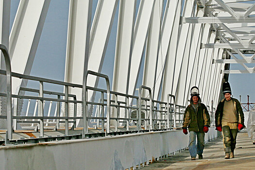 Строители Крымского моста продолжили работу в семи регионах РФ
