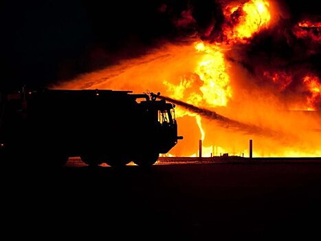 В Оренбурге при пожаре в гараже погиб человек
