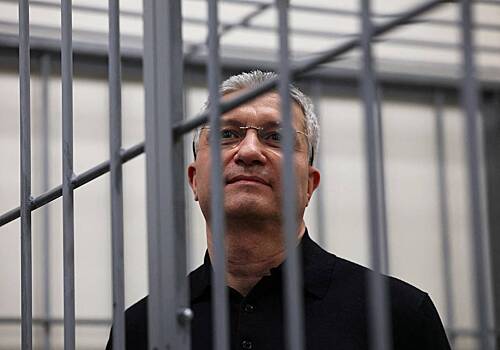 В России оценили вероятность отправки Тимура Иванова на СВО словами «билет туда заказан»