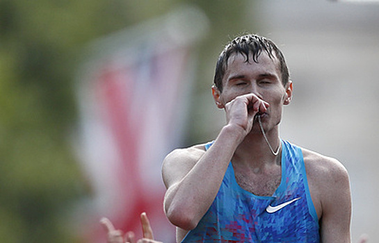 Россиянин Широбоков завоевал серебро в ходьбе на 20 км на чемпионате мире