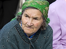 Все больше добровольцев в России помогают пенсионерам, находящимся в самоизоляции