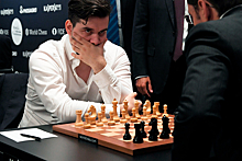 Российский гроссмейстер Непомнящий сохранил лидерство в турнире претендентов — подробности