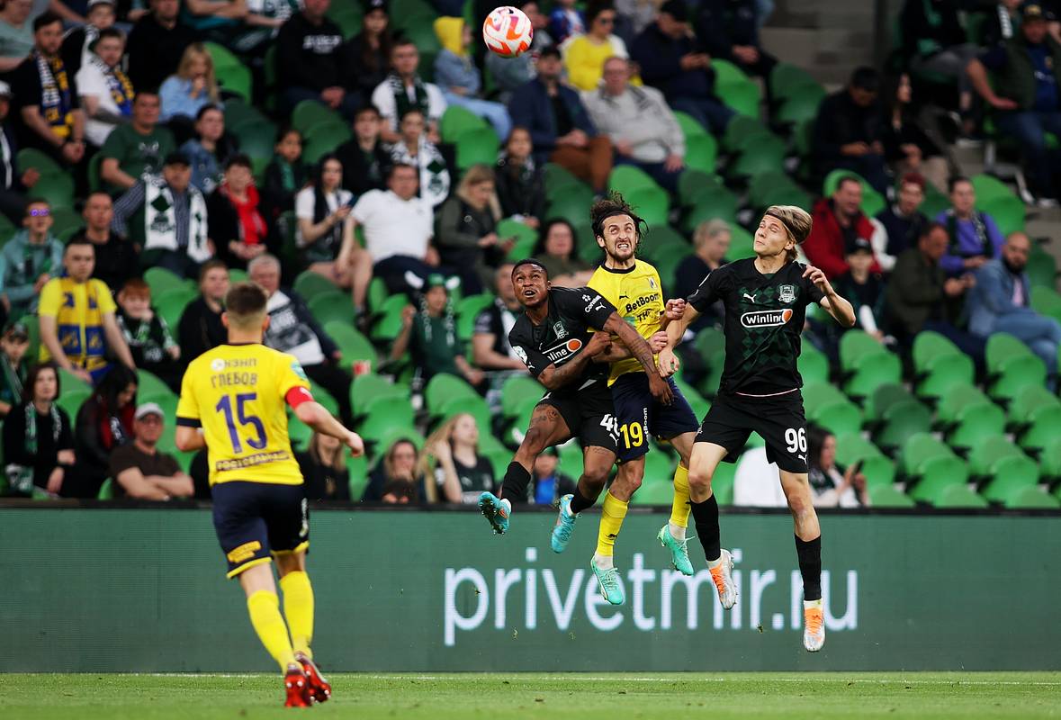 Джон кордоба футболист краснодар. Ростов краснодар. Матч краснодар ростов 14. Фк краснодар фк ростов. Кордоба краснодар 2024.