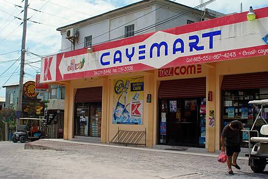 «Это позор». Тревел-блогерша побывала в Белизе и описала местный супермаркет