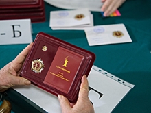 В Волгограде продолжают выдачу почетных знаков «Житель осажденного Сталинграда»