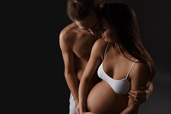 Секс во время беременности: самые удобные позы