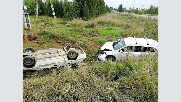 На трассе под Оричами столкнулись иномарки: двое пострадавших
