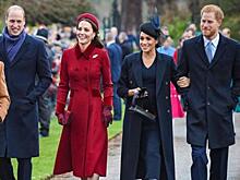 «Великолепной четверке» посоветовали пиарить Елизавету II, а не себя