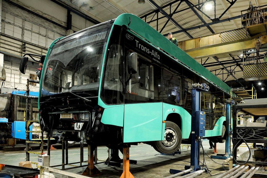 В Петербурге появятся 28 скоростных электробусов «Сириус»
