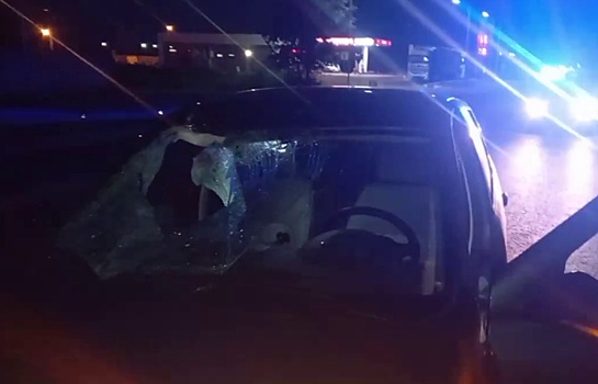 В Волгограде водитель за рулем иномарки сбил двух человек