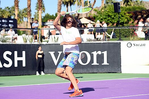 49-летний рэпер Redfoo дебютирует в профессиональном теннисе