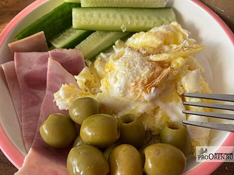 Каша, бутерброд или блюда из яиц: калининградцы рассказали, чем привыкли завтракать перед работой