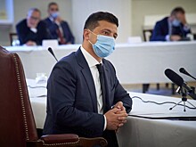 Политолог прокомментировал введение Зеленским санкций против украинских телеканалов