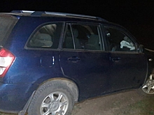 В Волгоградской области на трассе перевернулась иномарка