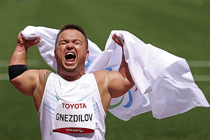 Гнездилов завоевал золото ЧМ по легкой атлетике среди паралимпийцев в толкании ядра