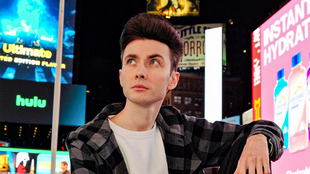 Сбежал в США и зарабатывает на русофобии: как живет стример Хесус*