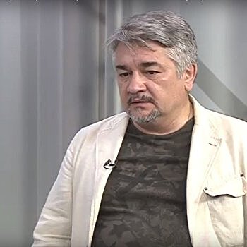 Гройсман и Порошенко продлевают агонию украинской экономики - Ищенко