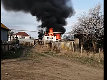 У многодетной семьи из Красноярского района сгорел дом