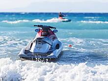 Туристка пропала без вести после падения с гидроцикла на глазах мужа в Таиланде