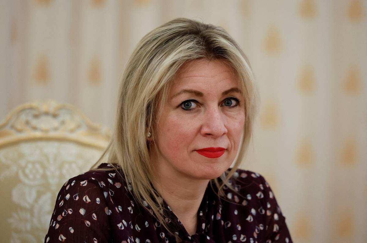 Захарова прокомментировала призыв Белого дома к американцам покинуть Россию