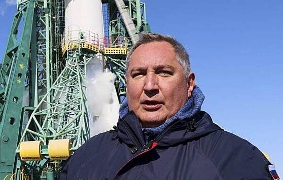 Рогозин заявил о двойном назначении спутников Маска
