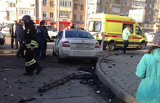 Челябинец оказался в больнице после ДТП с легковушкой