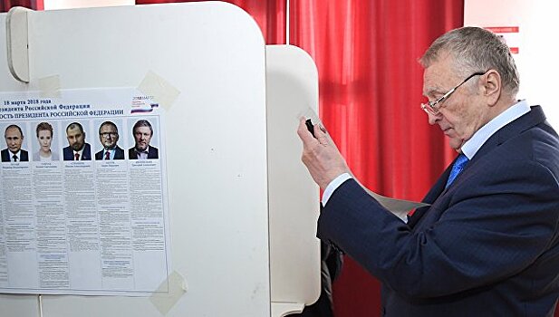 ЛДПР пока рано думать о новом кандидате в президенты, заявил Лебедев