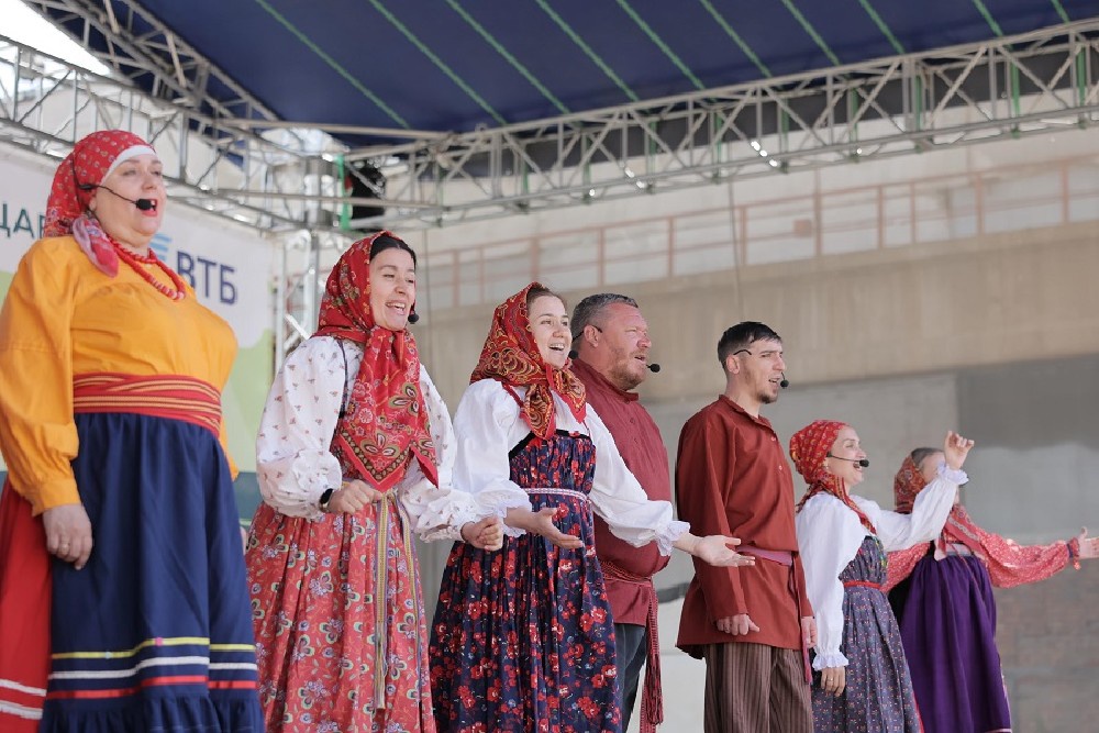 В Пензе 3000 участников фестиваля поставили шашлычный рекорд