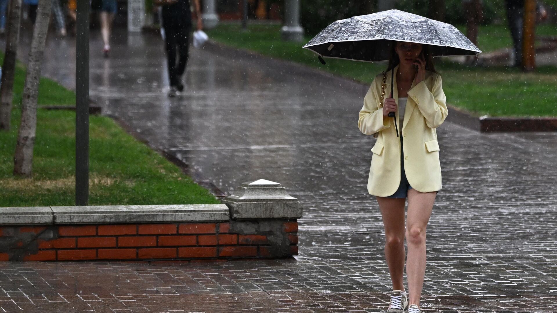 В 16 регионах России прогнозируют неблагоприятную погоду