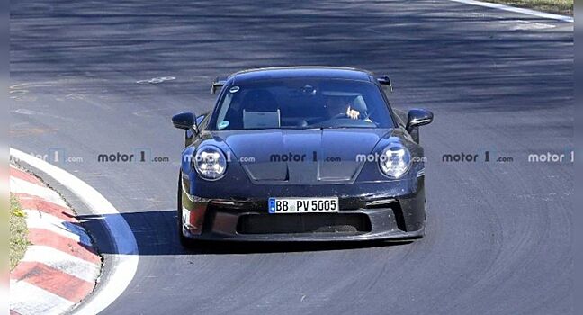 На тестах замечен прототип обновленного Porsche 911 GT3