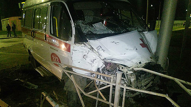 В Омске полицейские начали проверку после ДТП с машиной скорой помощи