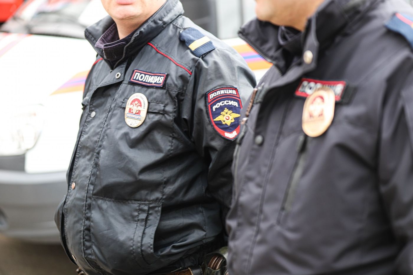 Мужчина бросил страйкбольную гранату у станции метро Сходненская в Москве