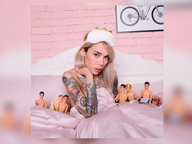 Завела аккаунт в Instagram в 2012 году. Сейчас на нее подписаны 1,5 миллиона человек.