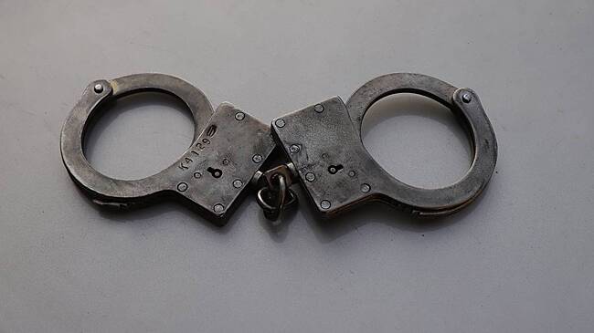 Убивший экс-супругу во Франции чеченец покончил с собой в тюрьме