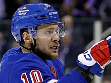 Панарин набрал очки в 14 играх подряд со старта сезона, повторив рекорды «Рейнджерс» и среди россиян в НХЛ. У него 8+16 на отрезке