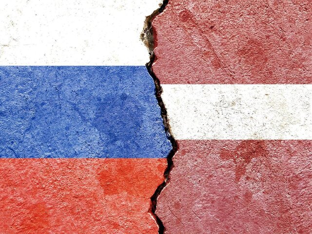 Власти РФ разработали комплекс мер по обустройству россиян, депортированных из Латвии