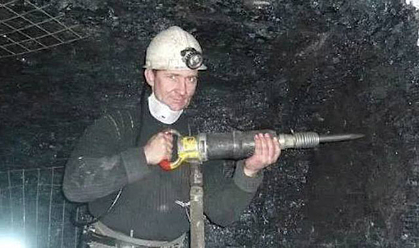В Кузбассе живым найден шахтёр, неделю остававшийся под завалами