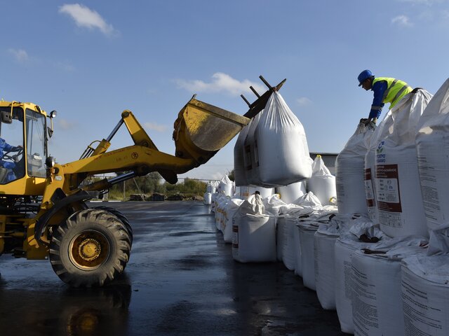 Минтранс поддержал отмену запрета на провоз мягких контейнеров через Керченский пролив