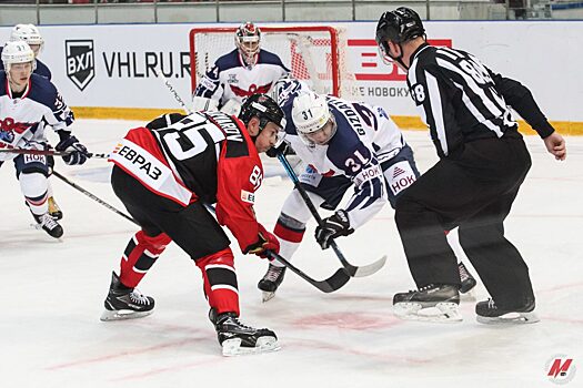 Хоккейный «Сокол» начал новый сезон с поражения