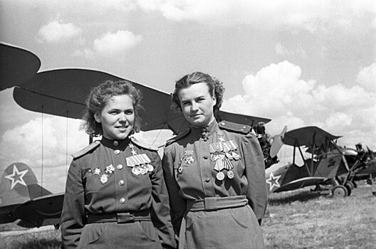«Дунькин» полк: чем прославились девушки-летчицы в Великую Отечественную