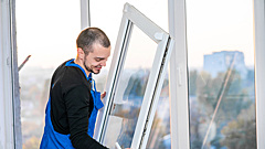 Не платите лишнего: эксперт раскрыл, когда выгоднее всего менять окна