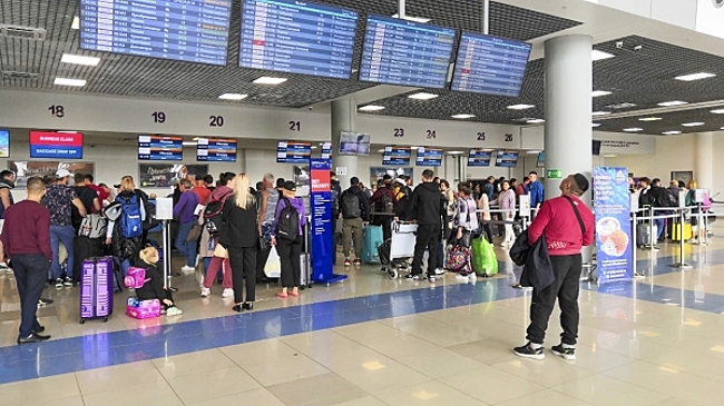 Рейс из Самары не смог долететь до Новосибирска: задержка более 10 часов