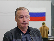 Мэру Екатеринбурга привезли с фронта икону