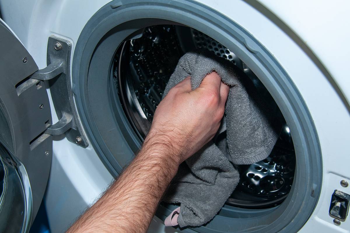 Адвоката предупредили о штрафах до 15 тысяч рублей за сушку белья