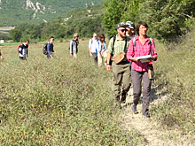 Студенты-геологи изучают крымские горы