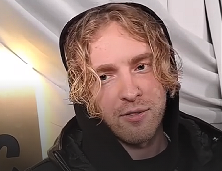 Егор Крид попросил директора новосибирского колледжа принять на учебу его талантливого фаната