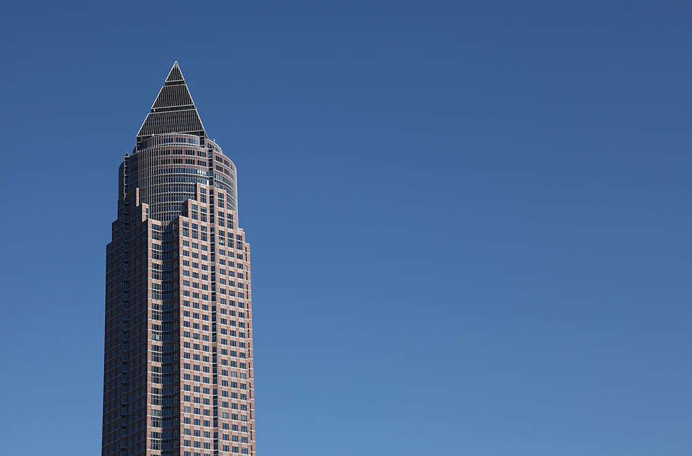 Небоскреб Messeturm, Франкфурт-на-Майне, Земля Гессен, Германия, Европа