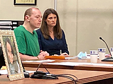 В США одержимый преследователь убил коллегу в ее квартире после долгой слежки