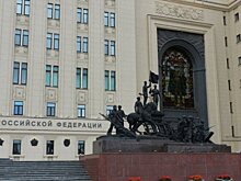 В Минобороны РФ сообщили, что боевикам ИГ пришла колонна с оружием