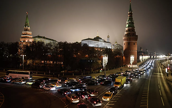 Москвичей предупредили о 9-балльных пробках вечером